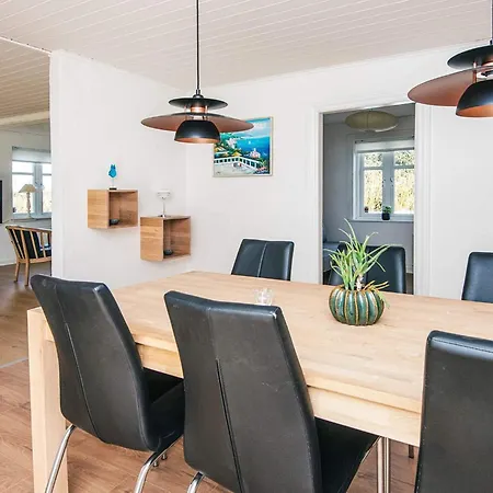 4 Star In Lokken Vakantiehuis Løgsted