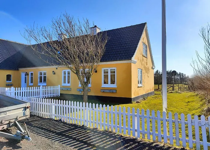 4 Star In Lokken * Logsted