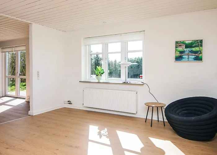 4 Star In Lokken Løgsted